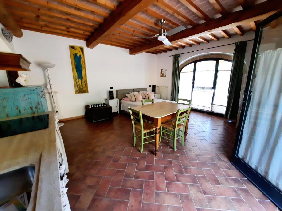Il Casolare Val Di Mare Apartment Riparbella Exterior photo